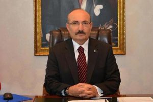 Eski Burdur Valisi K&uuml;rkl&uuml; g&ouml;zaltına alındı