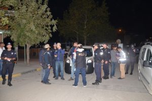 Bursa polisinden Panayır'da 'Narko-Ter&ouml;r' uygulaması