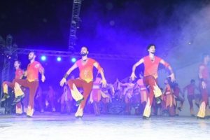 Van'da Anadolu Ateşi r&uuml;zgarı