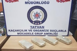 Otomobilde 2 kilo 145 gram eroin bulundu