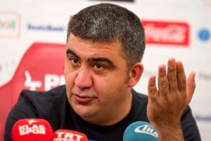 &Uuml;mit &Ouml;zat'tan Fikret Orman'a yanıt!