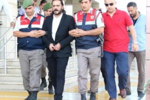 Emrah Serbes hakkında yeni gelişme! Alkol kutusu...