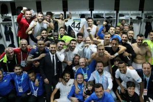 Akhisarspor'da y&uuml;zler g&uuml;l&uuml;yor