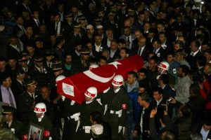 Ağrı şehidi son yolculuğuna uğurlandı
