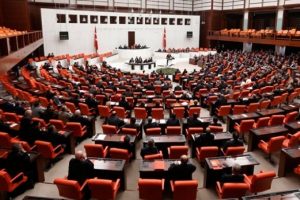 Meclis'in ilk g&uuml;ndemi arabuluculuk