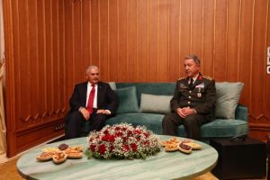 Başbakan, Genelkurmay Başkanı Akar'ı kabul etti