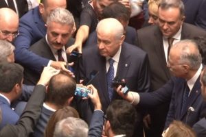 Bah&ccedil;eli'den Genel Kurul'a katılmayan HDP'lilere ilişkin a&ccedil;ıklama