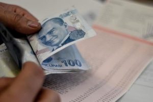 Emekliye ocak ayında &ccedil;ifte zam m&uuml;jdesi!