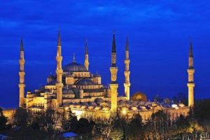 Prof. Dr. Hasan Kamil Yılmaz: 'İstanbul'un en az 10 bin camiye ihtiyacı var'