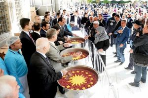 Cumhurbaşkanlığı 13 ilde aşure dağıtacak