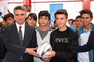 Bolu'da amat&ouml;r spor kul&uuml;plerine 80 bin TL'lik yardım