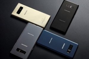 Galaxy Note 8'in pilini ikiye katlayan kılıf!