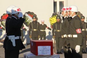 Hain saldırıda şehit d&uuml;şen asker i&ccedil;in t&ouml;ren d&uuml;zenlendi