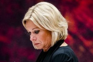Kazayla iki askerin &ouml;l&uuml;m&uuml; &uuml;zerine bakan istifa etti