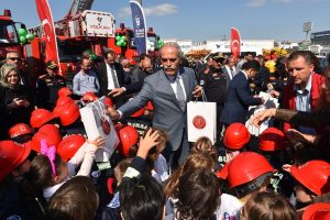 Bursa'da itfaiye yeni ara&ccedil;larla g&uuml;&ccedil; kazandı