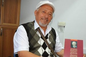 Kitap yazan eski &ccedil;obandan kanser hastasına anlamlı bağış