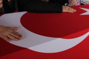 Şehit uzman onbaşı son yolculuğuna uğurlandı