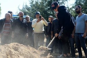 Milli futbolcunun acı g&uuml;n&uuml;