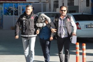 Konya'da uyuşturucu tacirlerine operasyon: 12 g&ouml;zaltı