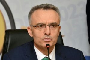 Ağbal'dan asgari &uuml;cret uygulaması