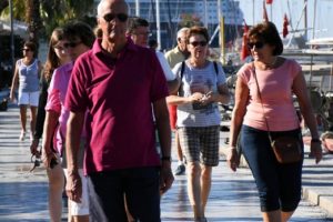 Bodrum'da kruvaziyer bereketi! 2 bin 116 turist getirdi