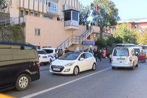 İstanbul'da polis merkezi yakınında hareketli dakikalar