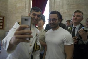 Bollywood yıldızı Khan Anıtkabir'de