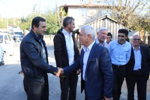 Bursa Kuru&ccedil;eşme Mahallesi sakinlerinden Bozbey'e teşekk&uuml;r