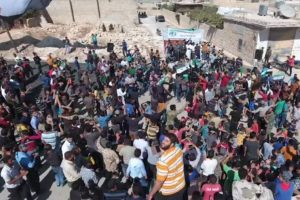 Halep halkı Deyr ez Zor katliamını kınadı
