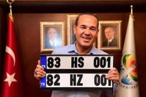 MHP'li Belediye Başkanı plaka hazırladı