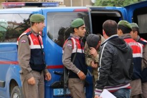 Domuz sanıp ateş ettiği arkadaşını &ouml;ld&uuml;rd&uuml;
