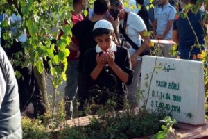 Yasin B&ouml;r&uuml; ve arkadaşları, mezarları başında anıldı