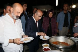 'Adana Lezzet Festivali'nin gala gecesi d&uuml;zenlendi