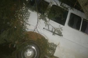 Bursa'da yaralılar, battaniyeye sarınarak ambulans bekledi