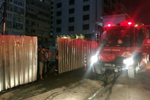 Otel inşaatında &ccedil;&ouml;kme: 1 yaralı