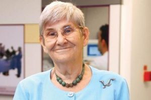 Canan Karatay'dan kurtlu elma tavsiyesi...