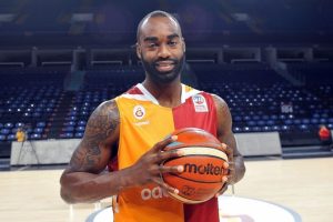 "Galatasaray'ı Amerika'daki arkadaşlarım da biliyor"