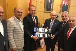 Bah&ccedil;eli'ye Kerk&uuml;k ve Musul plakaları