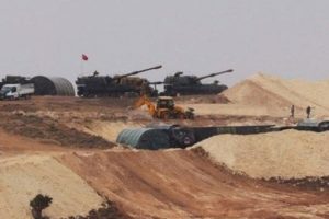 Tank ve f&uuml;zeler Suriye sınırında konuşlandırıldı