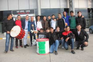 Balkan şampiyonuna davullu zurnalı karşılama