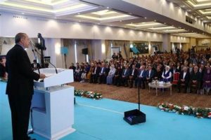 Şikayetler toplantıya damga vurdu: Telefona &ccedil;ıkmayan b&uuml;rokratlar var
