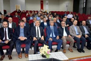 İlahiyat Fak&uuml;ltesi Akademik Kurul Toplantısı yapıldı