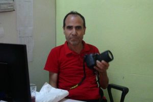 Dedektif gibi iz s&uuml;ren fotoğraf&ccedil;ı, hırsızı yakalattı
