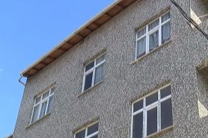 M&uuml;lteciler arasında bı&ccedil;aklı kavga: 1 &ouml;l&uuml;