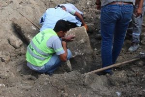 Tarihi eser esnafın dikkatiyle ortaya &ccedil;ıktı