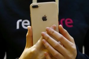 iPhone 8'in hızlı şarjı fiyasko &ccedil;ıktı