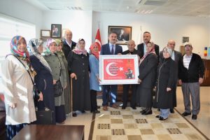 Bursa Gemlik'te şehit ailelerinden Başkan Yılmaz'a ziyaret
