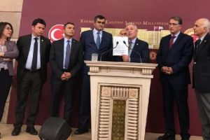 CHP'li Arık, Nuriye G&uuml;lmez'i ziyaret etti
