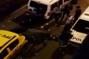 Kasaptan et &ccedil;almaya &ccedil;alışan hırsızları polis vurarak yakaladı