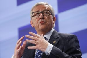 Juncker: "Katalonya'nın ayrılmasına izin verirsek..."